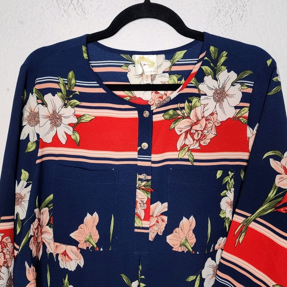 Anthropologie Floral Navy and Red Tunic - Picture 3 of 13